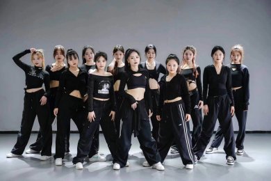 贵安新区零舞舞蹈工作室成为中国舞蹈人才库舞蹈教练考证基地